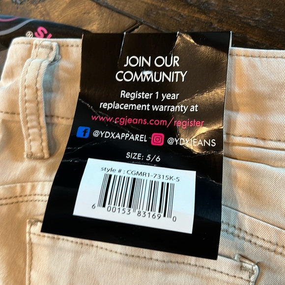 CG Jeans | Soft and Fit Skinny Jeans Stretch Comfort Mid Rise | Juniors Size 5 - Picture 3 of 6
